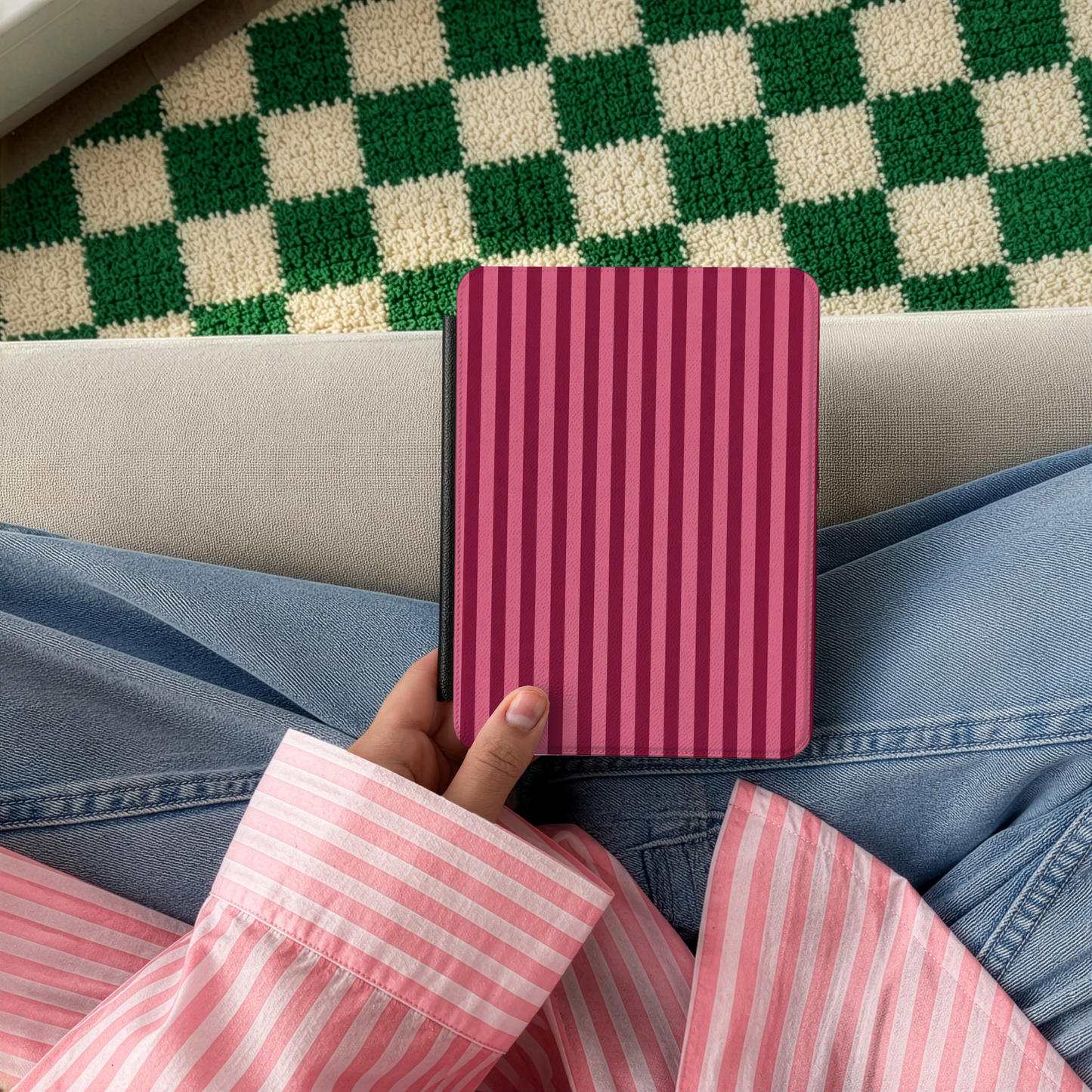 Wine & Stripe Magnetic Kindle Case