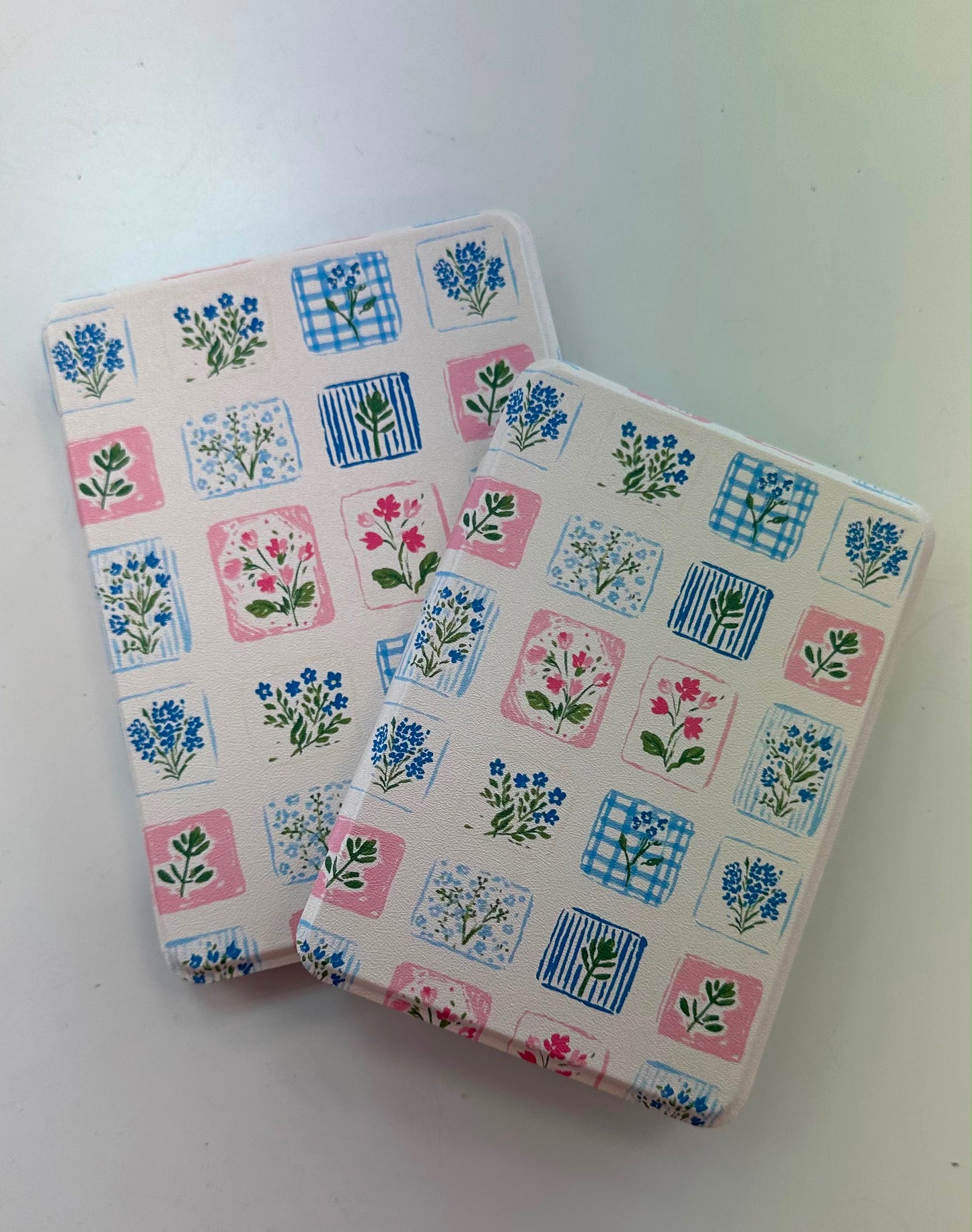 Flowers Pattern Magnetic Kindle Case